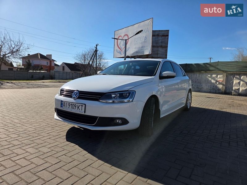 Седан Volkswagen Jetta 2012 в Борисполе