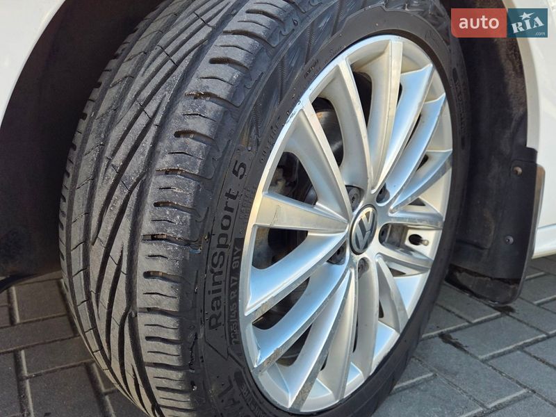 Седан Volkswagen Jetta 2012 в Борисполе