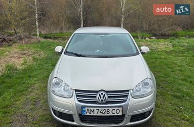 Седан Volkswagen Jetta 2010 в Житомирі