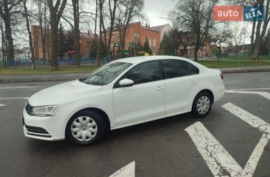 Седан Volkswagen Jetta 2016 в Виннице