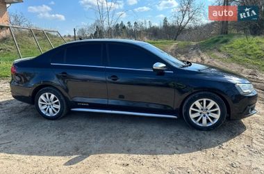 Седан Volkswagen Jetta 2013 в Снятине