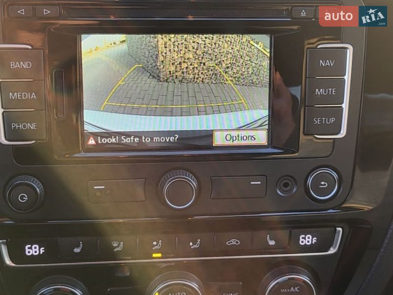 Седан Volkswagen Jetta 2014 в Ивано-Франковске