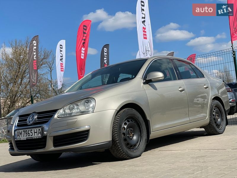 Седан Volkswagen Jetta 2005 в Бердичеве