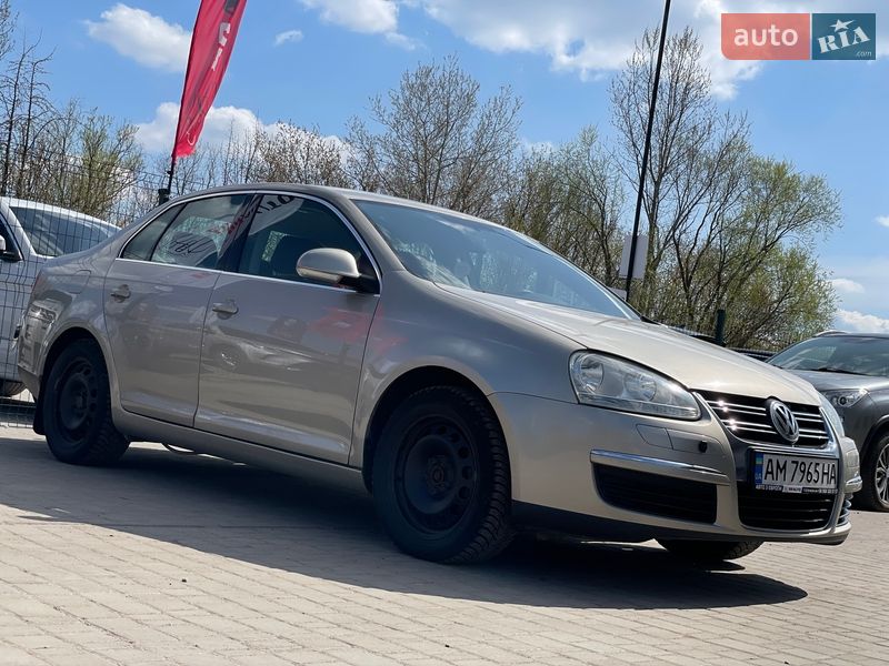 Седан Volkswagen Jetta 2005 в Бердичеве