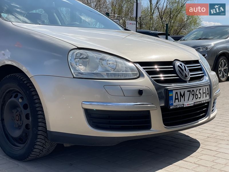 Седан Volkswagen Jetta 2005 в Бердичеве