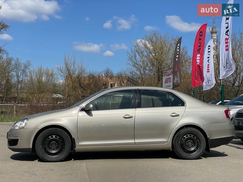 Седан Volkswagen Jetta 2005 в Бердичеве