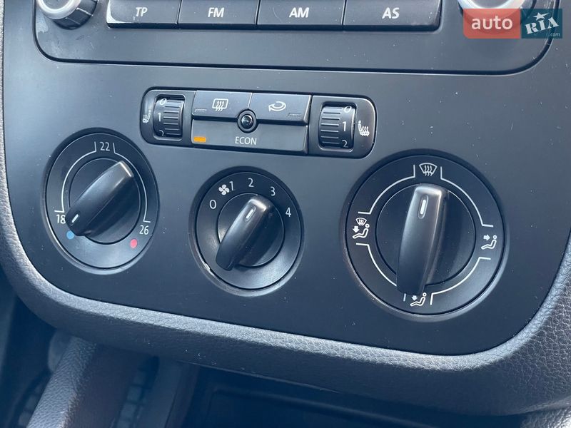 Седан Volkswagen Jetta 2005 в Бердичеве