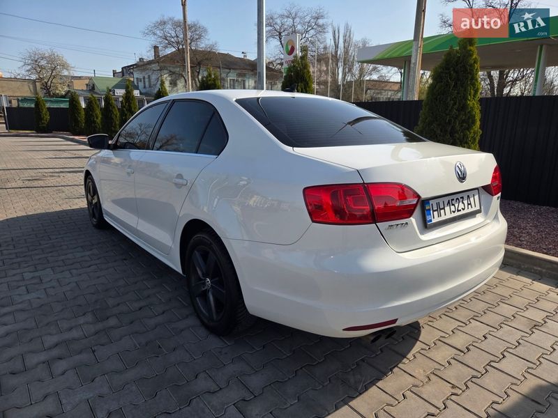 Седан Volkswagen Jetta 2012 в Одессе