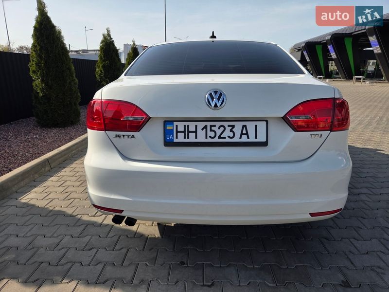 Седан Volkswagen Jetta 2012 в Одессе