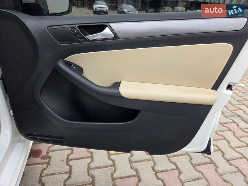 Седан Volkswagen Jetta 2012 в Одессе