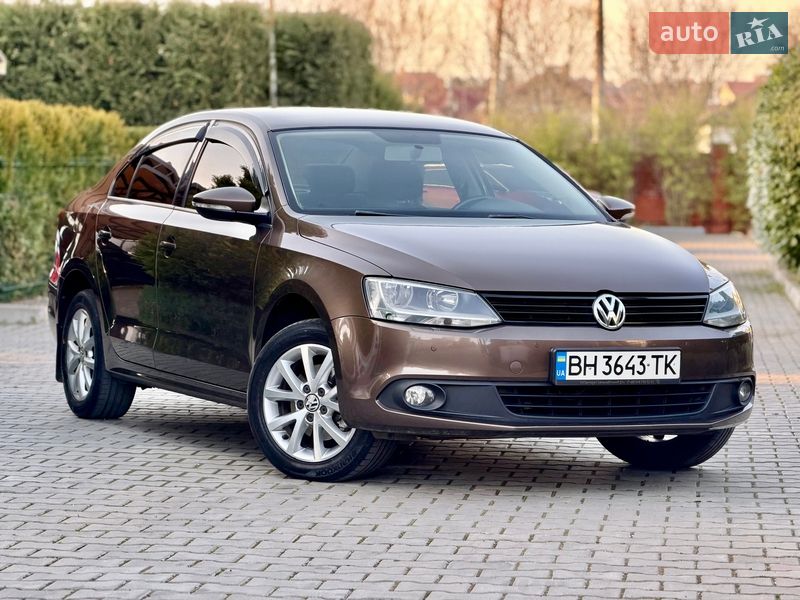 Седан Volkswagen Jetta 2011 в Одессе
