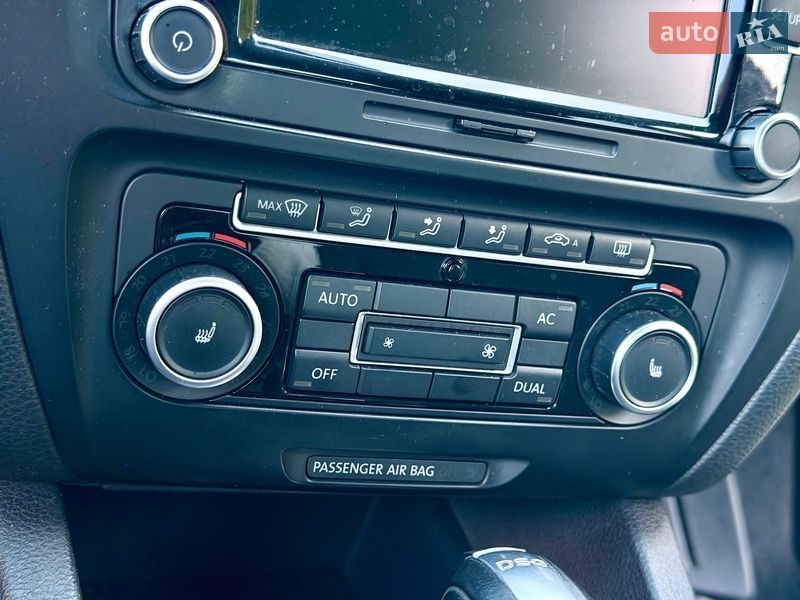 Седан Volkswagen Jetta 2011 в Одессе