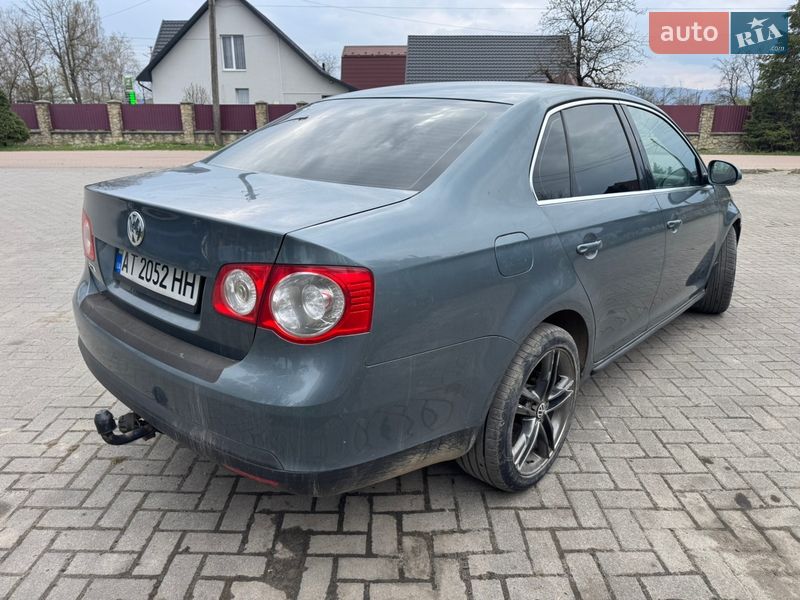 Седан Volkswagen Jetta 2005 в Долине