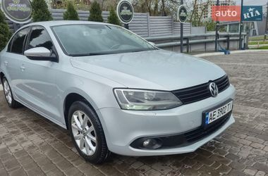 Седан Volkswagen Jetta 2012 в Харькове