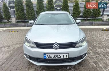 Седан Volkswagen Jetta 2012 в Харькове