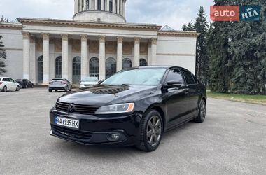 Седан Volkswagen Jetta 2013 в Киеве