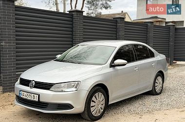 Седан Volkswagen Jetta 2014 в Киеве