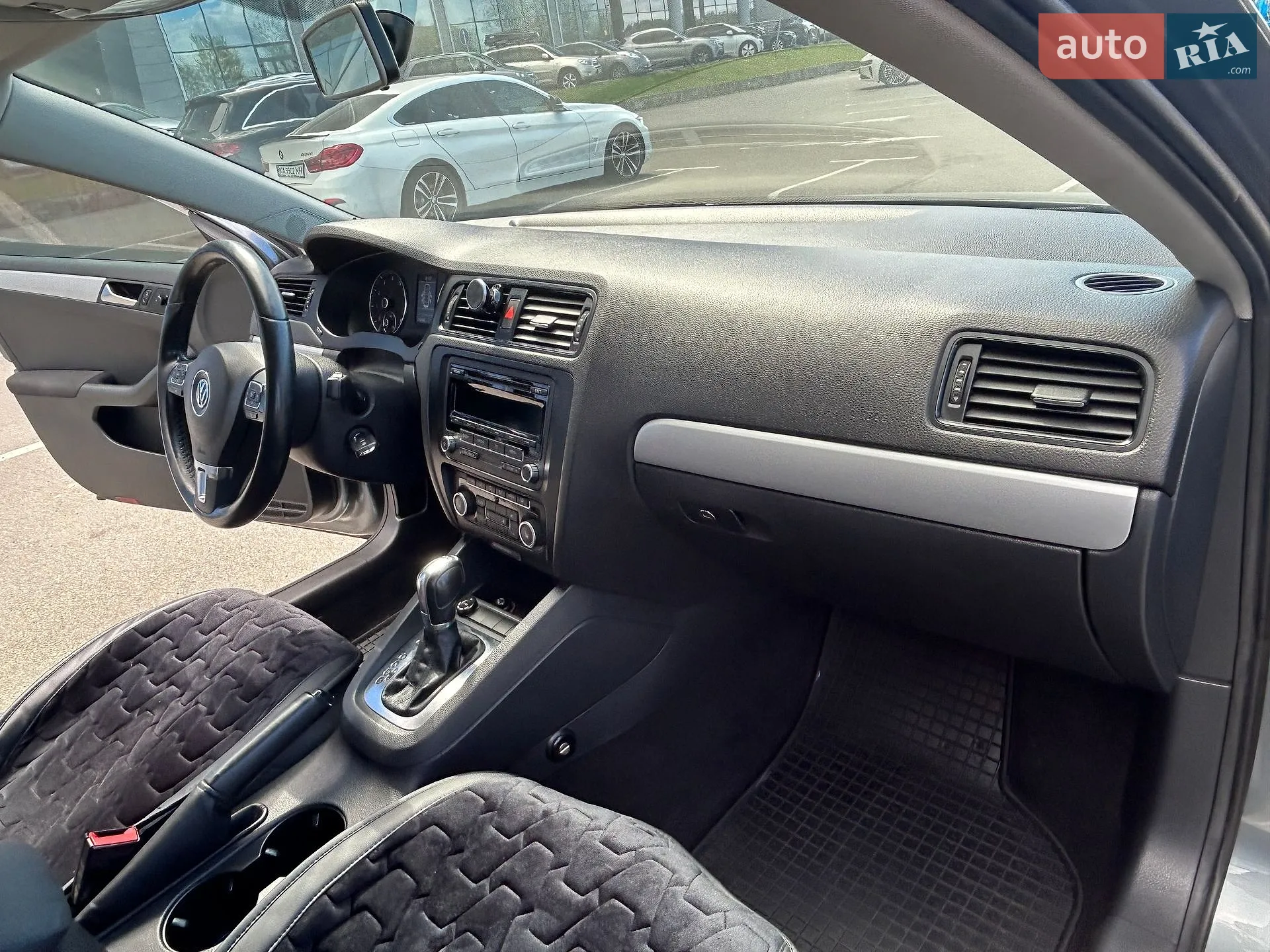 2012 Volkswagen Jetta - мініатюра 12