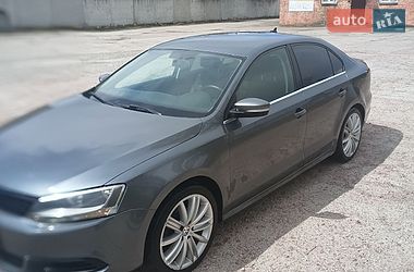 Седан Volkswagen Jetta 2013 в Обухові