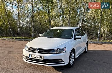 Седан Volkswagen Jetta 2015 в Борисполі