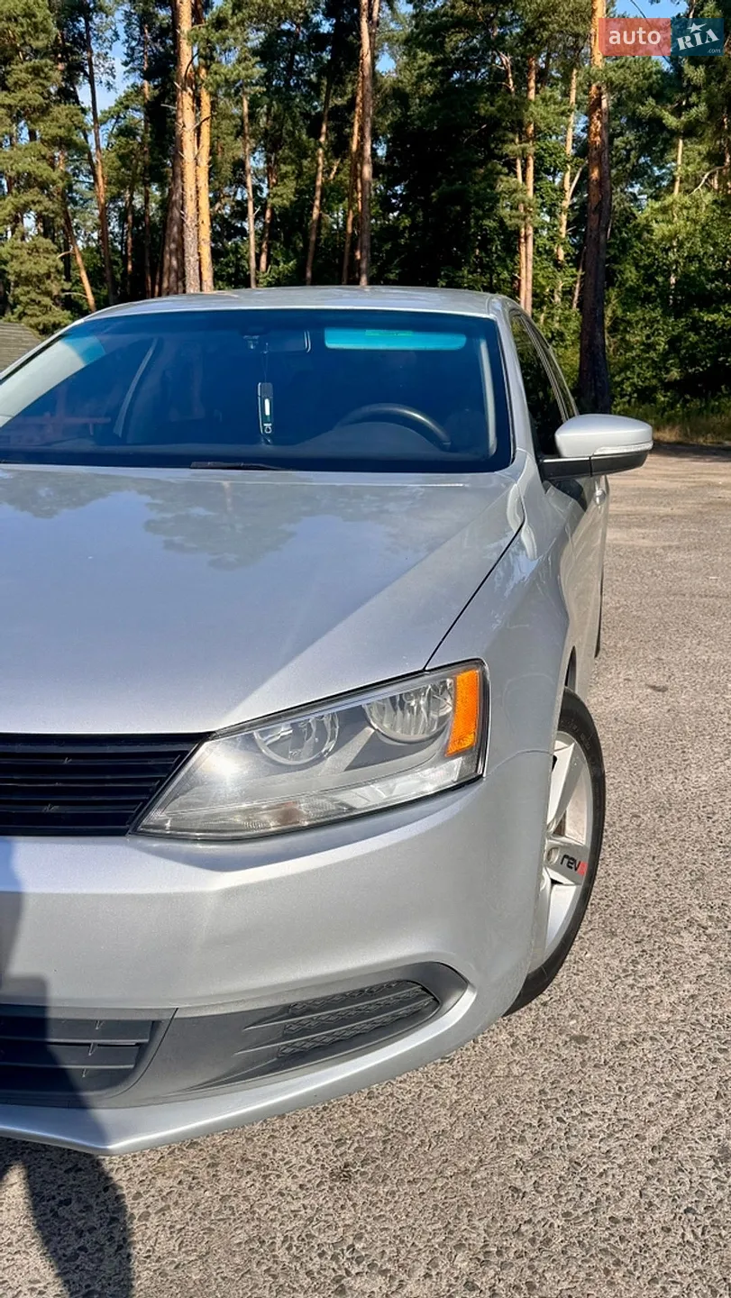 2011 Volkswagen Jetta - мініатюра 3