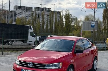 Седан Volkswagen Jetta 2015 в Києві