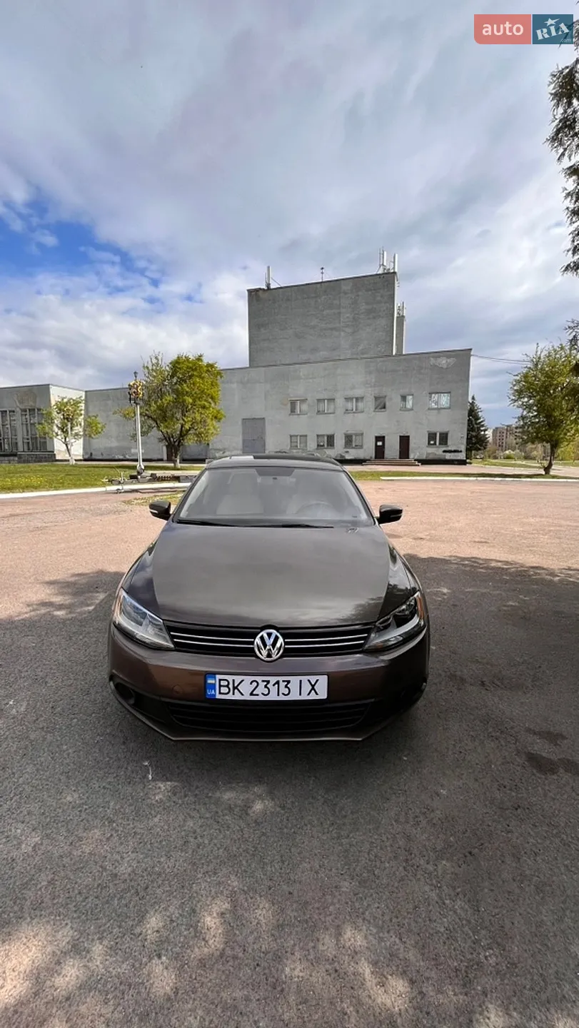 2012 Volkswagen Jetta - мініатюра 2