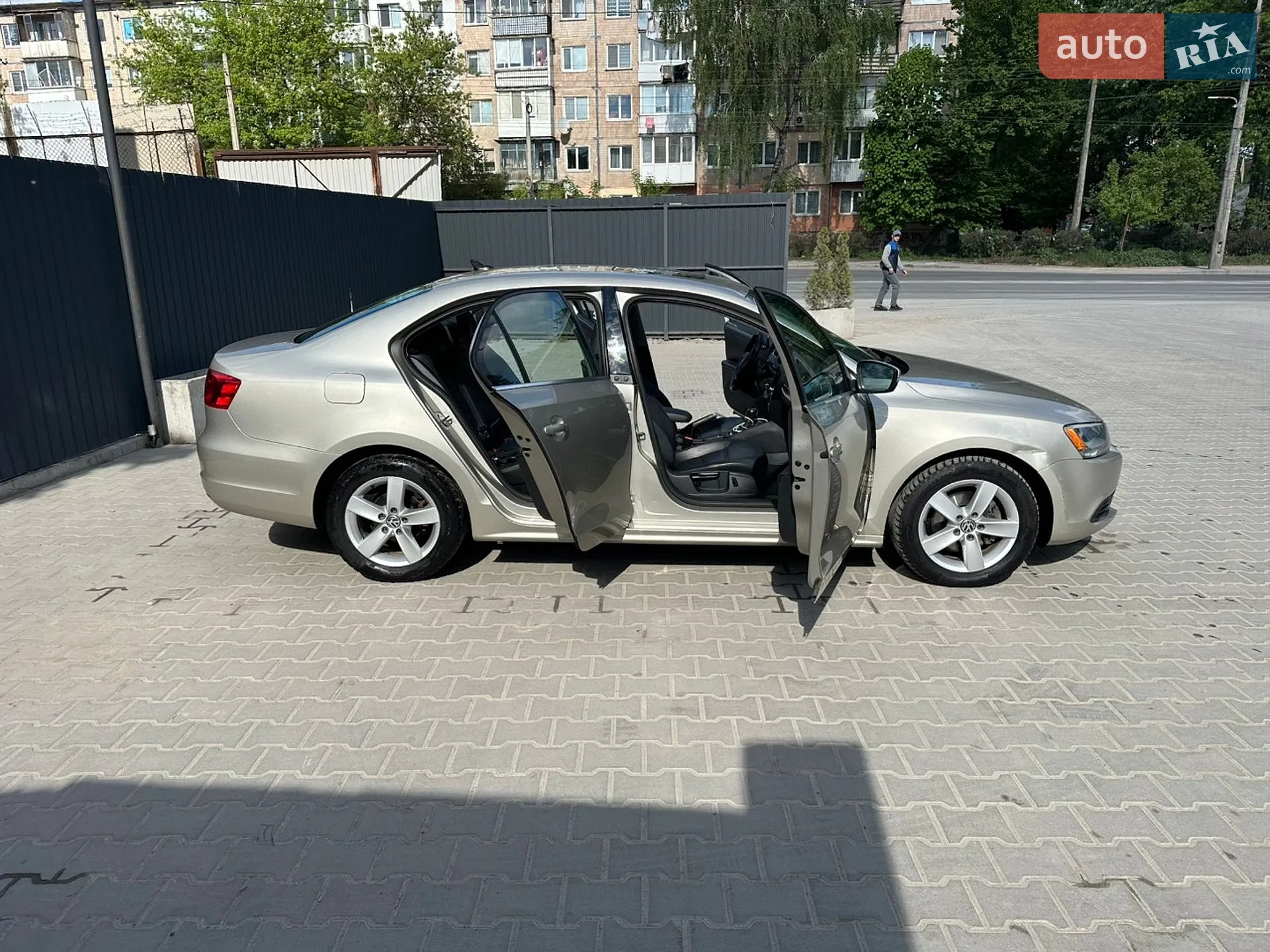 2012 Volkswagen Jetta - мініатюра 2