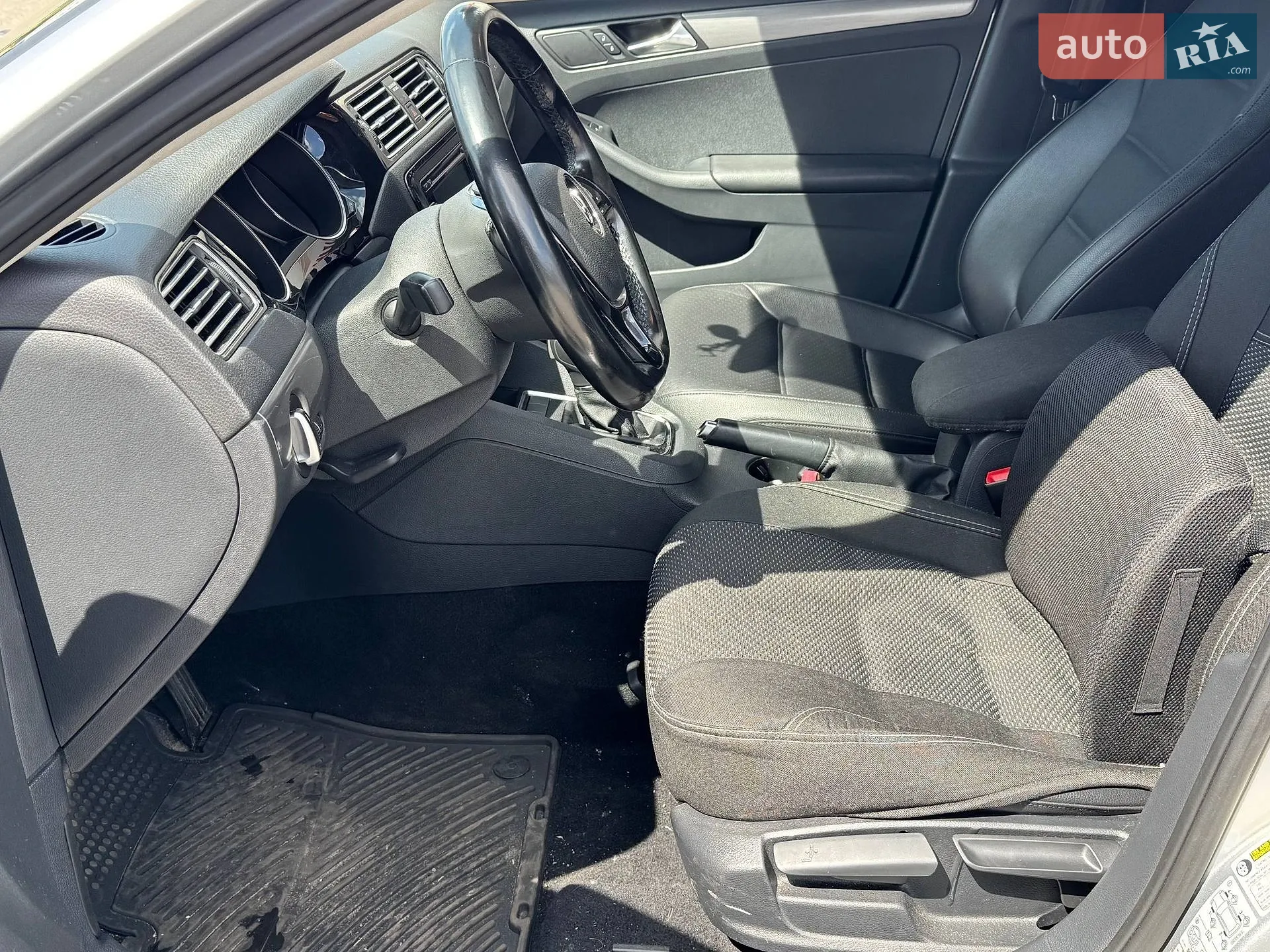 2015 Volkswagen Jetta - мініатюра 25