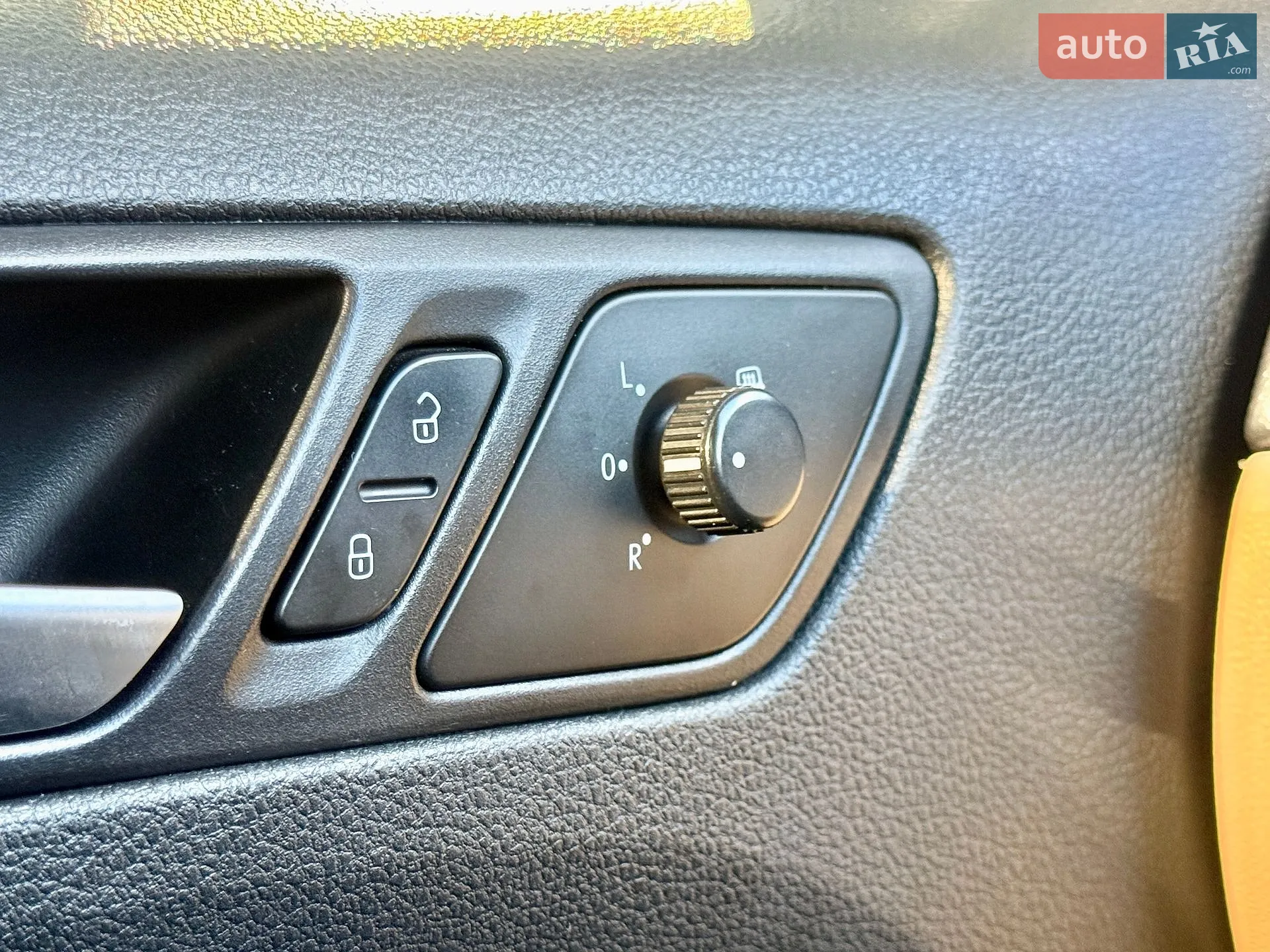 2012 Volkswagen Jetta - мініатюра 22