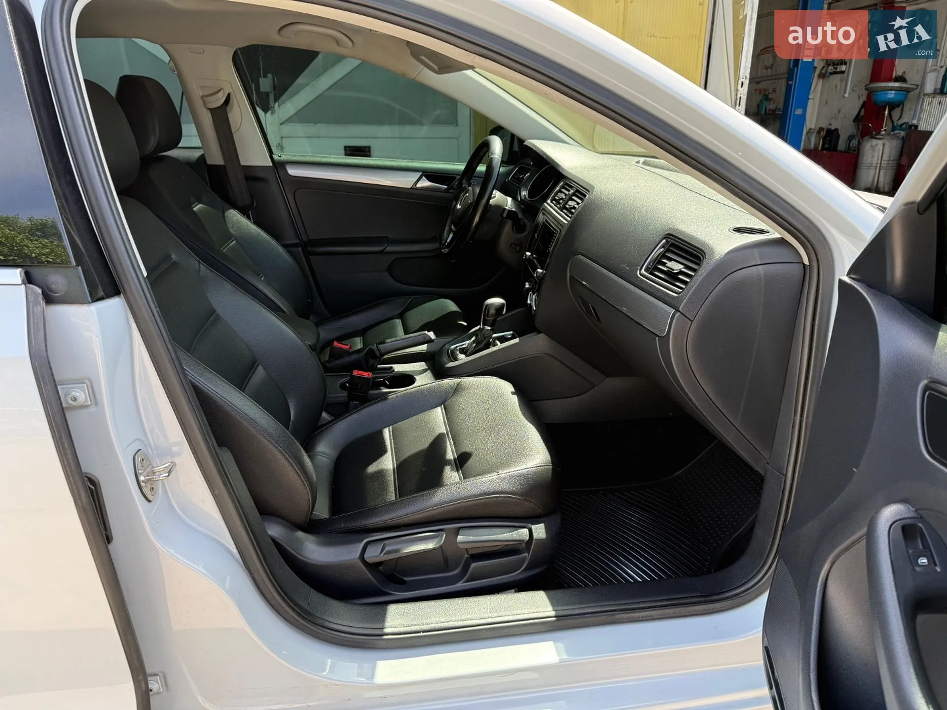 2016 Volkswagen Jetta - мініатюра 33