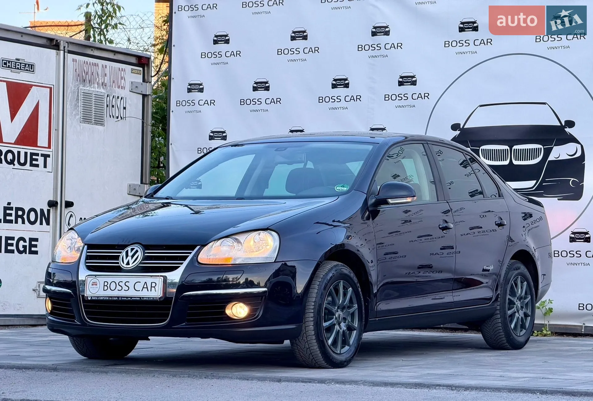 2010 Volkswagen Jetta - фото 1