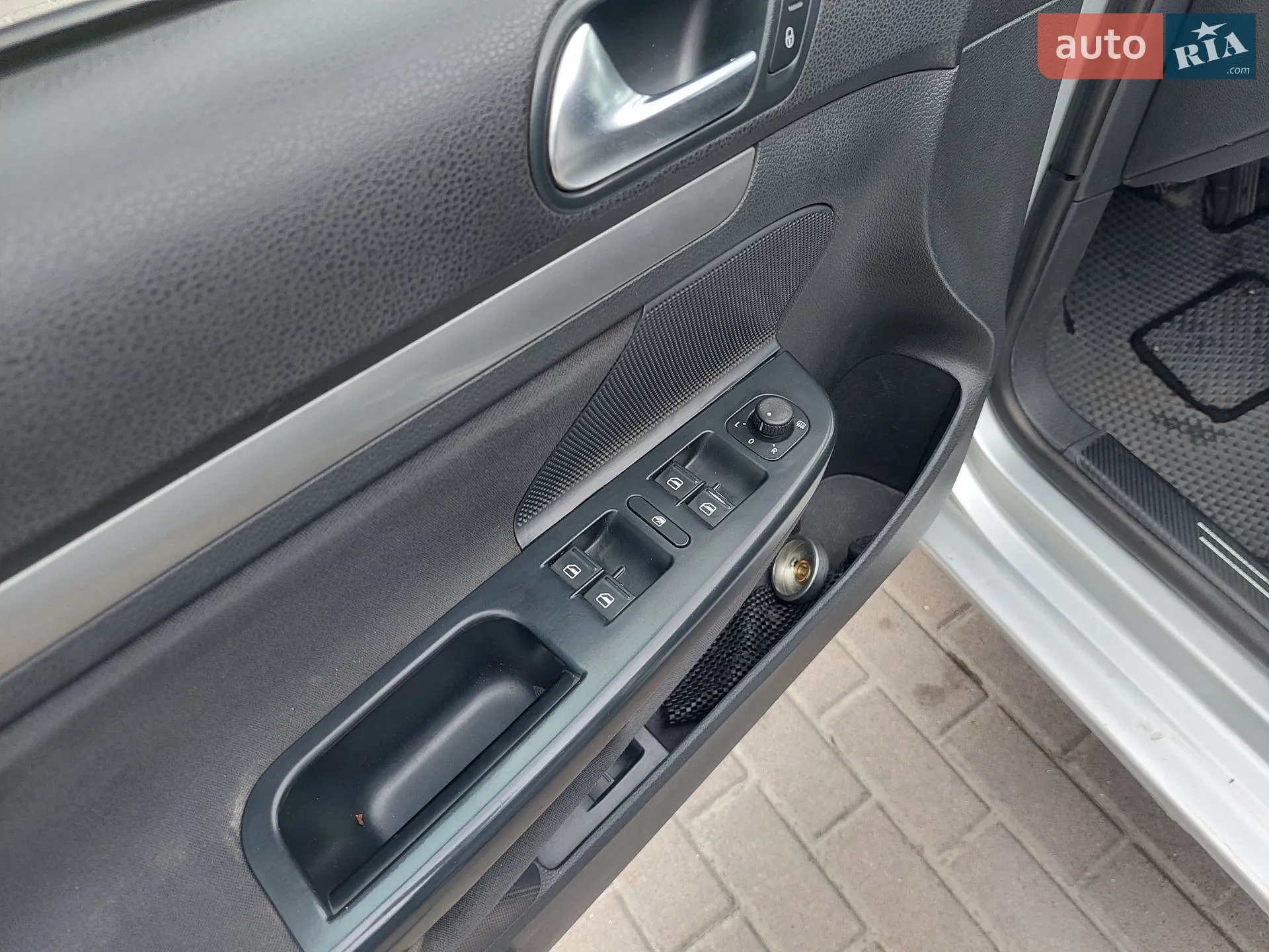 2010 Volkswagen Jetta - мініатюра 13