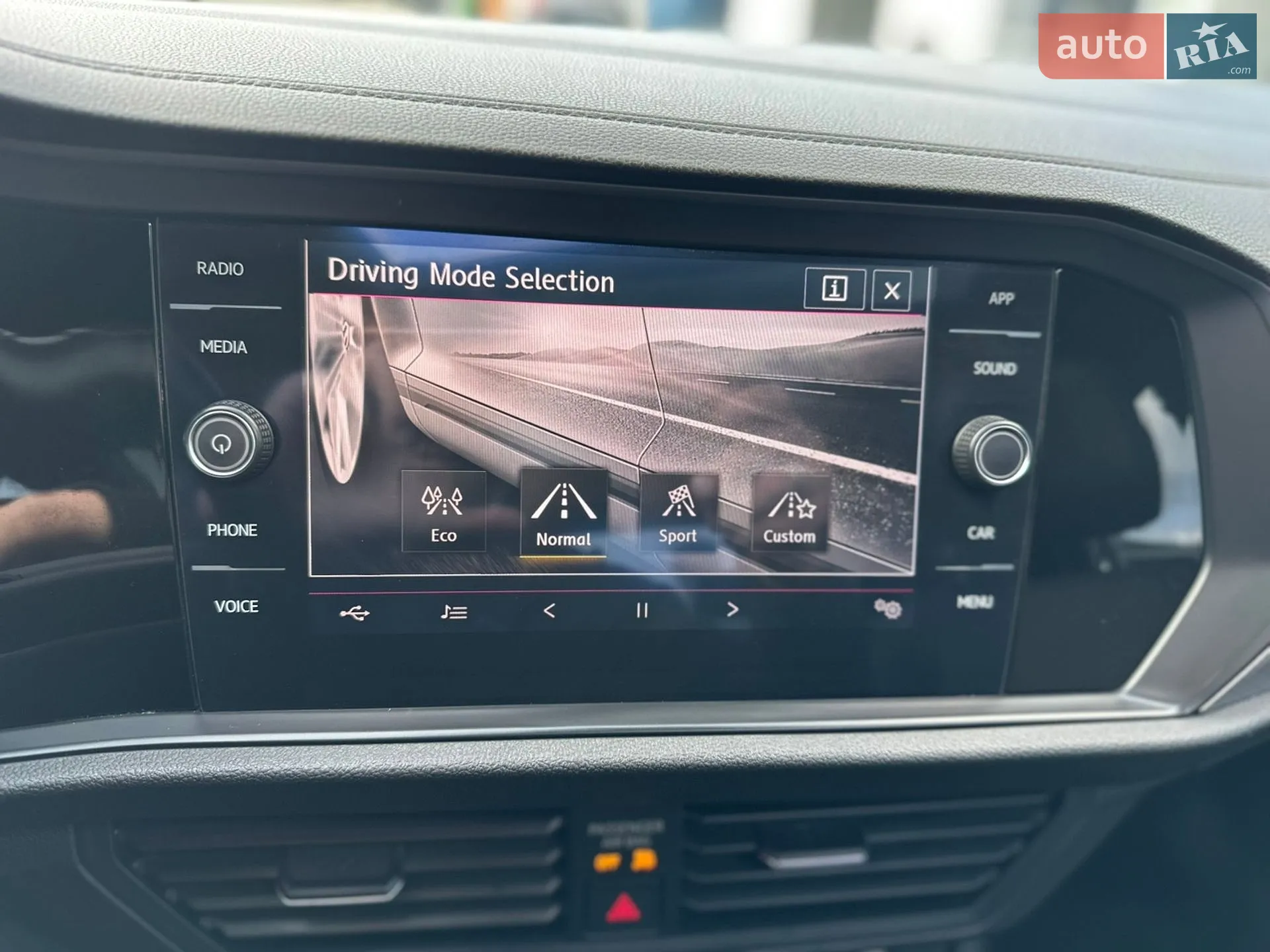 2020 Volkswagen Jetta - мініатюра 34
