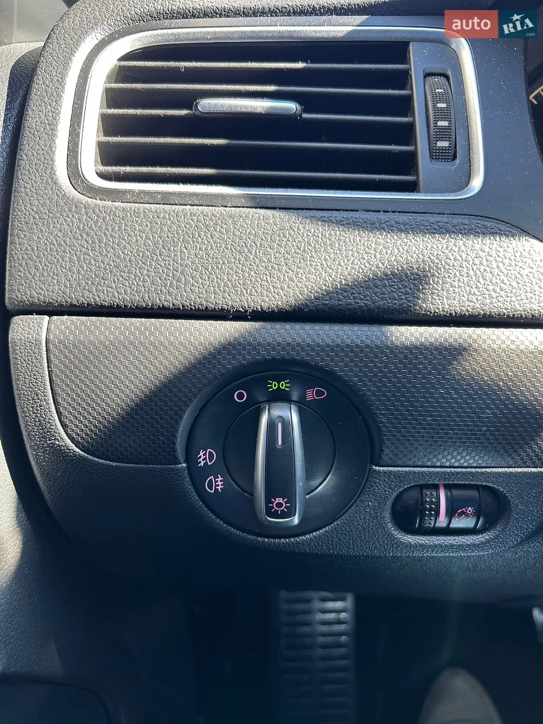 2011 Volkswagen Jetta - мініатюра 35