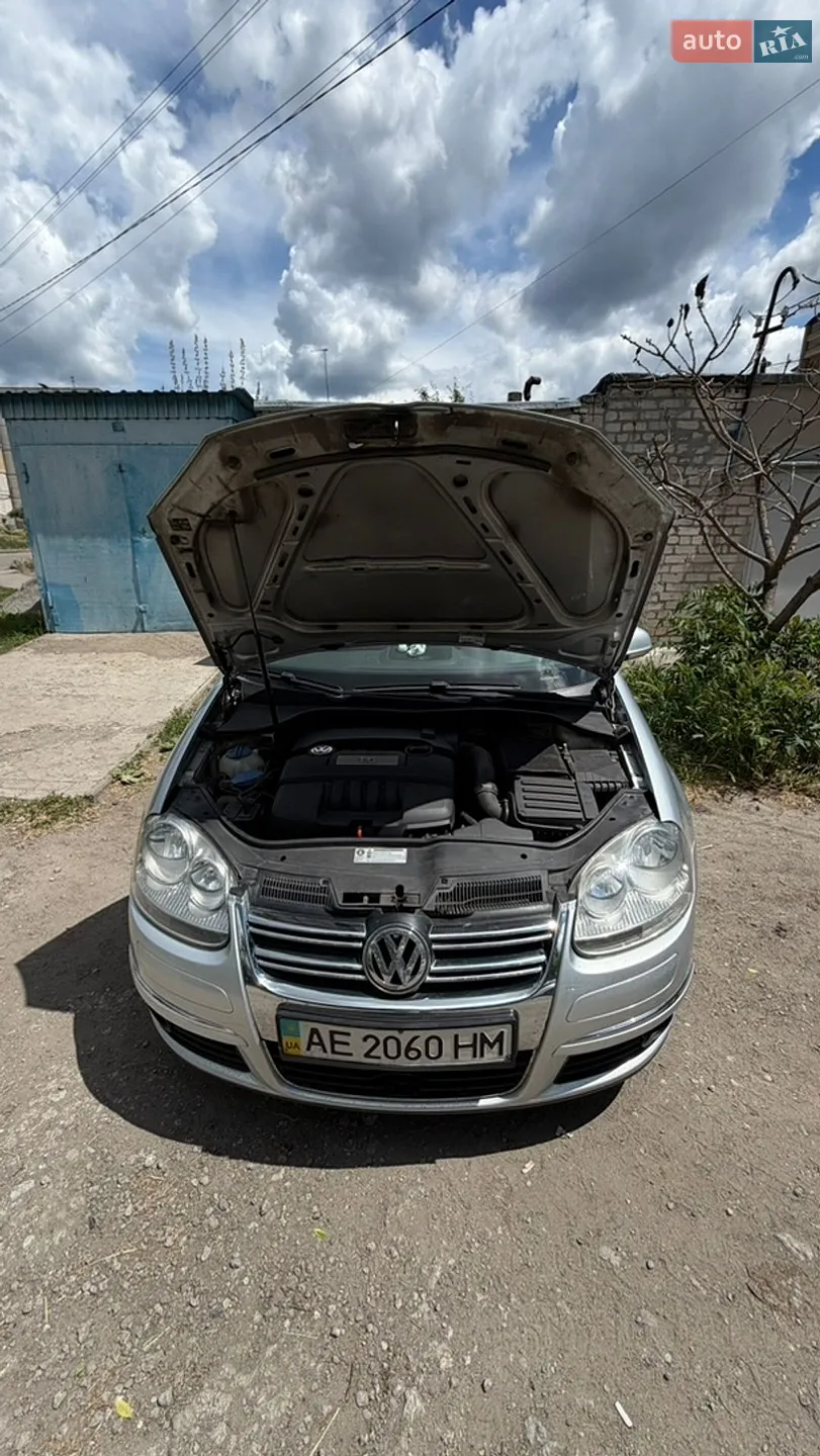 2010 Volkswagen Jetta - мініатюра 2