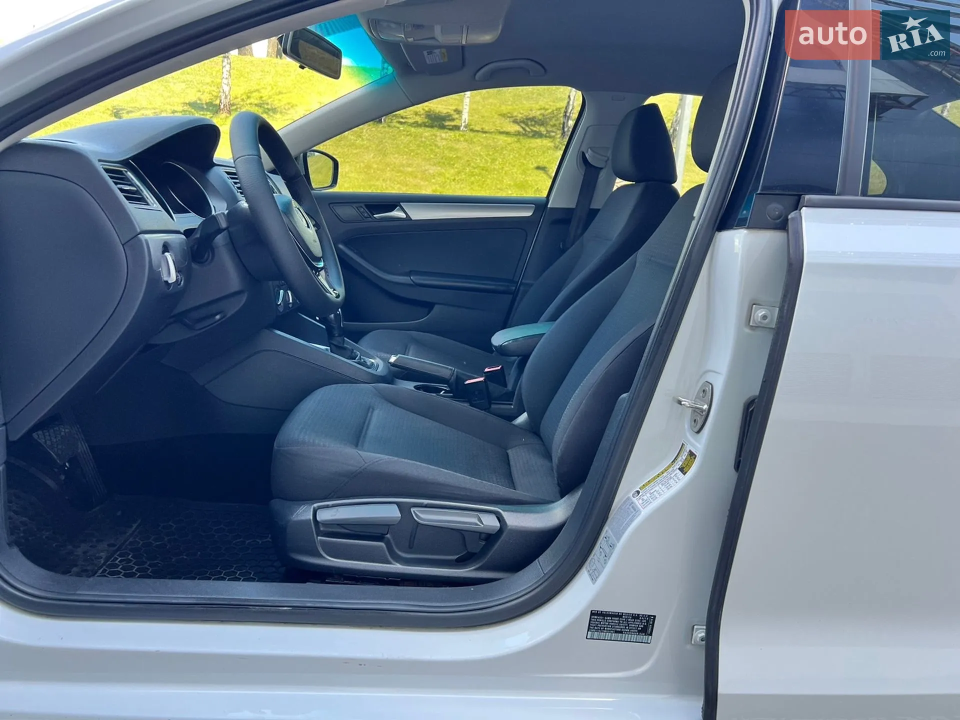 2015 Volkswagen Jetta - мініатюра 28