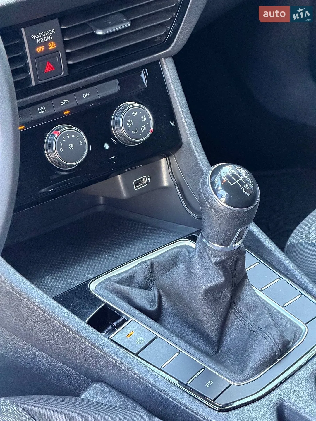 2018 Volkswagen Jetta - мініатюра 32