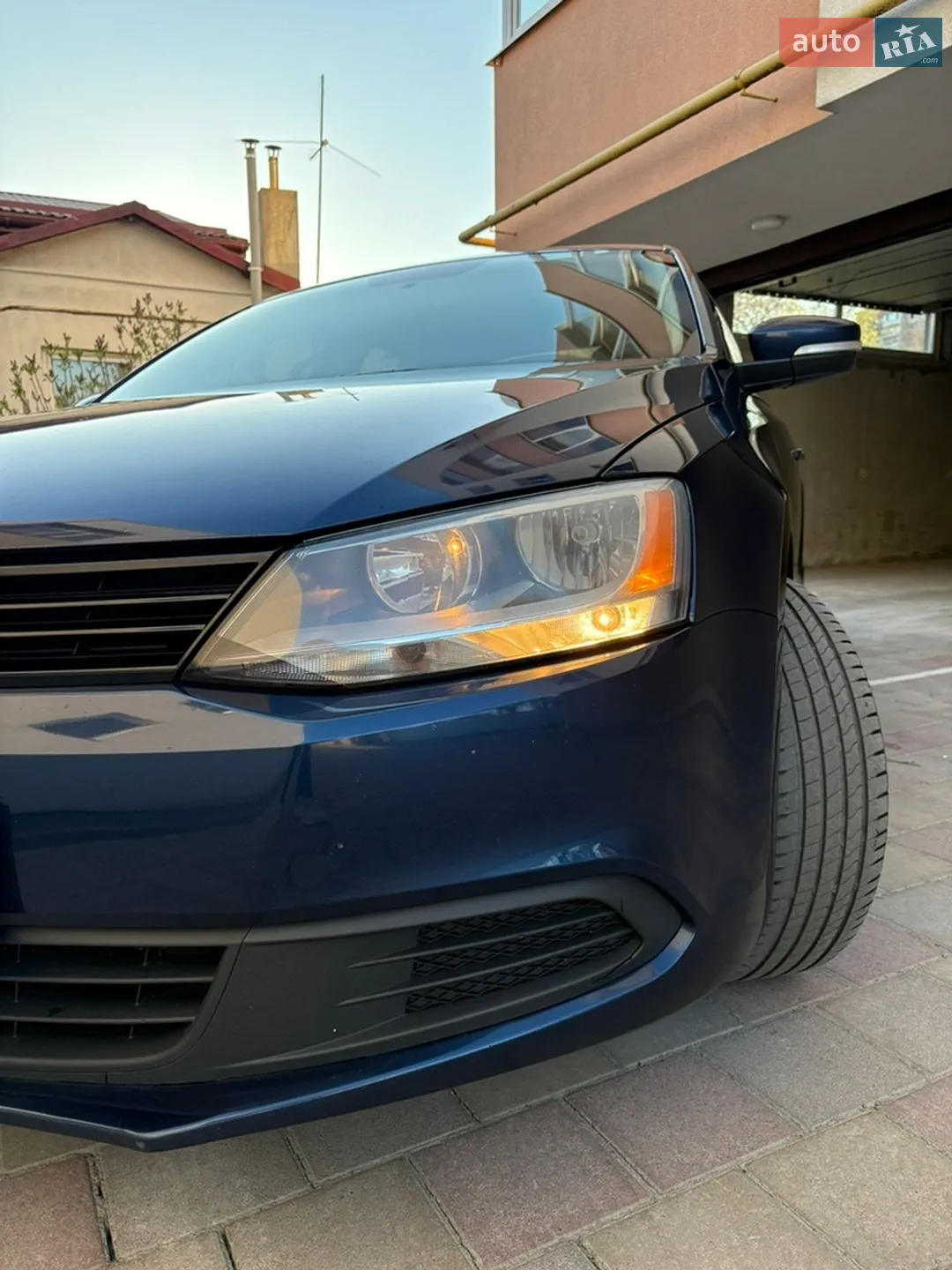 2010 Volkswagen Jetta - мініатюра 2