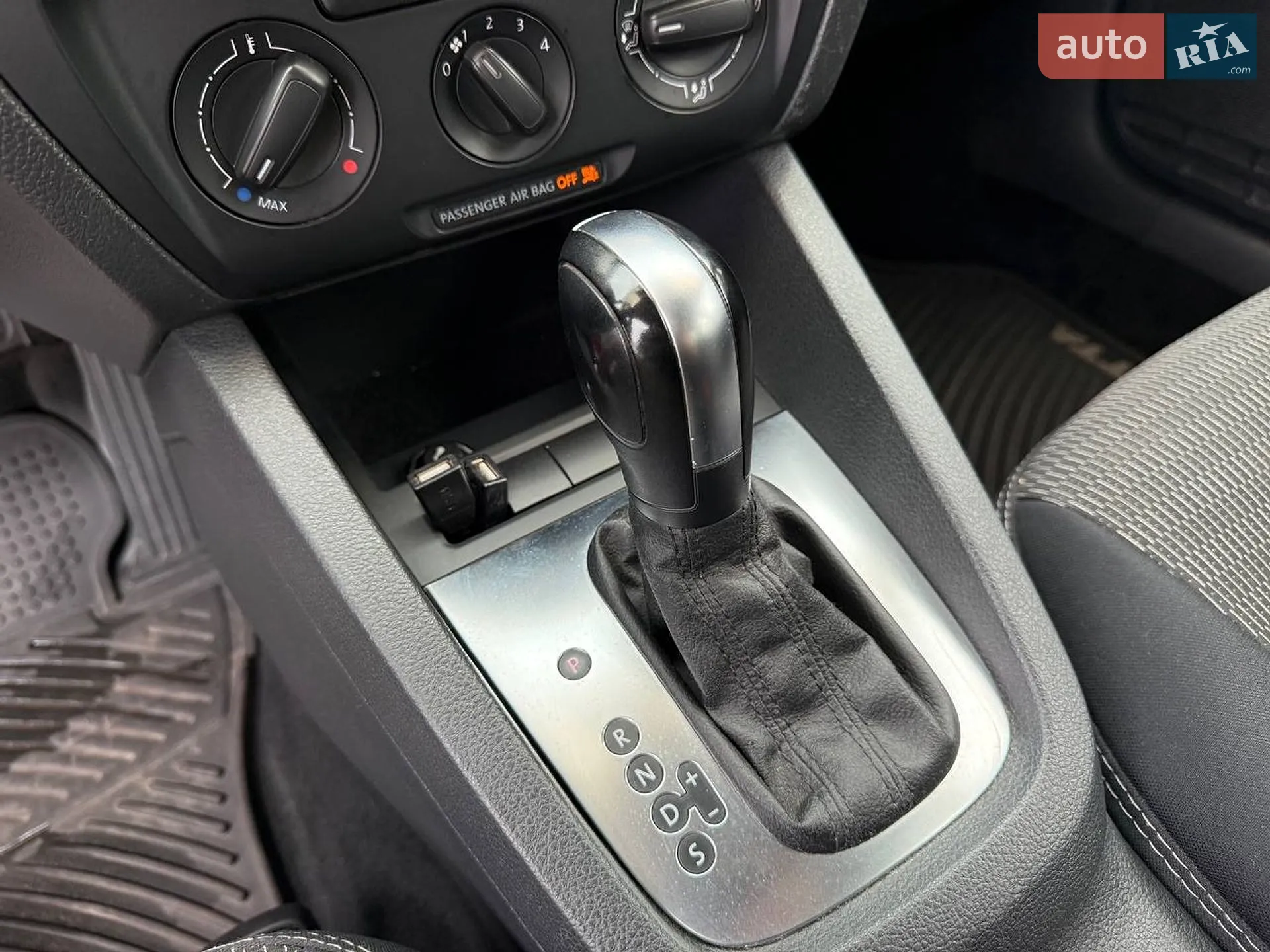 2011 Volkswagen Jetta - мініатюра 17