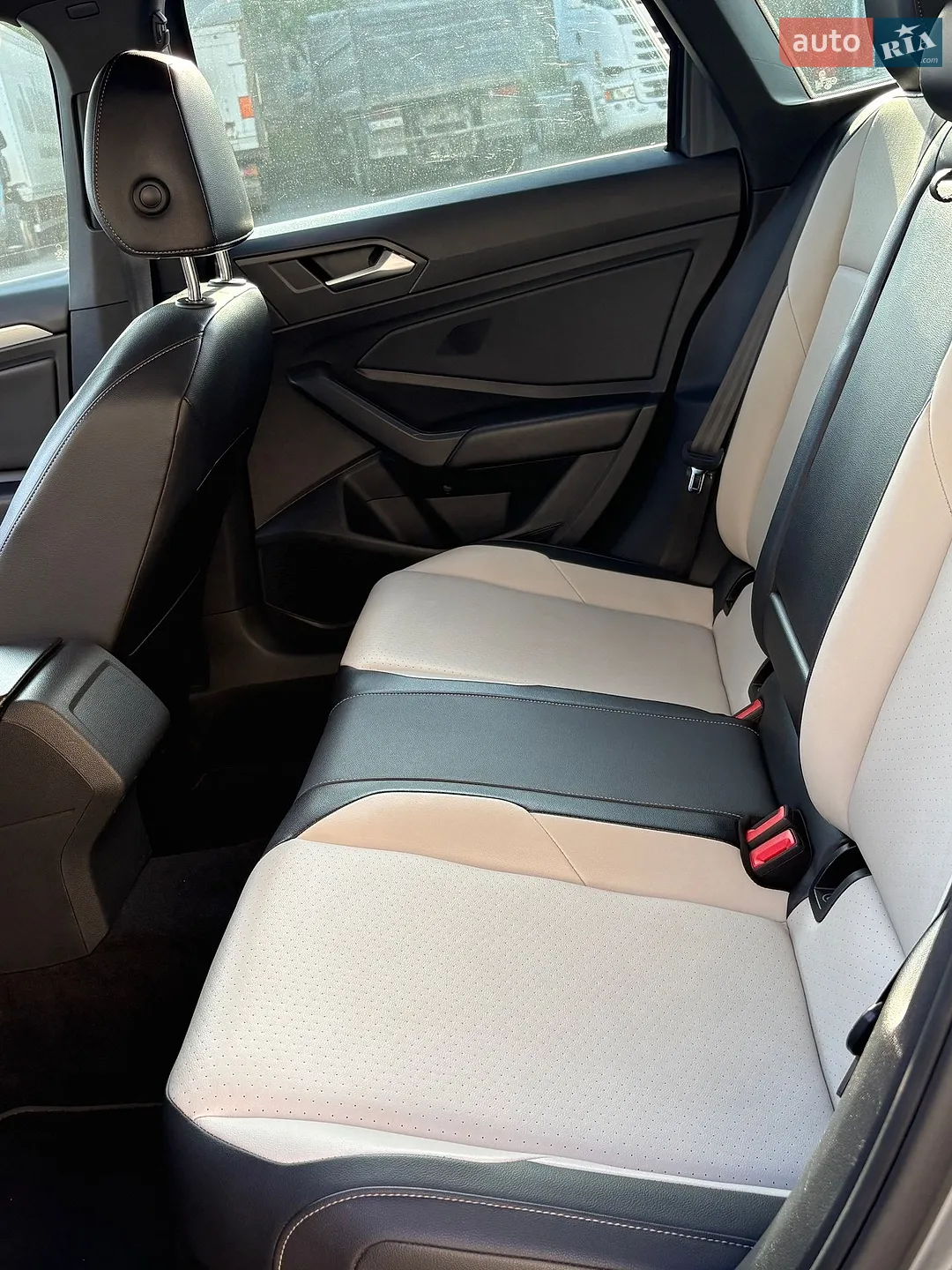 2018 Volkswagen Jetta - мініатюра 16
