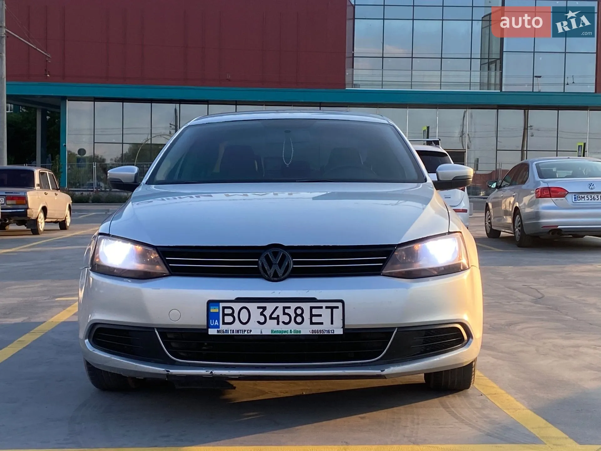 2012 Volkswagen Jetta - мініатюра 2