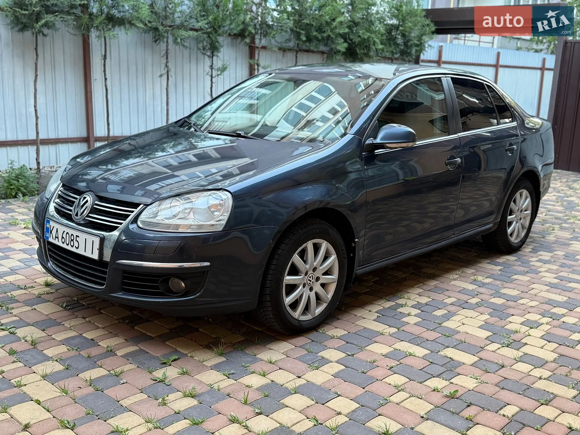 2010 Volkswagen Jetta - мініатюра 3