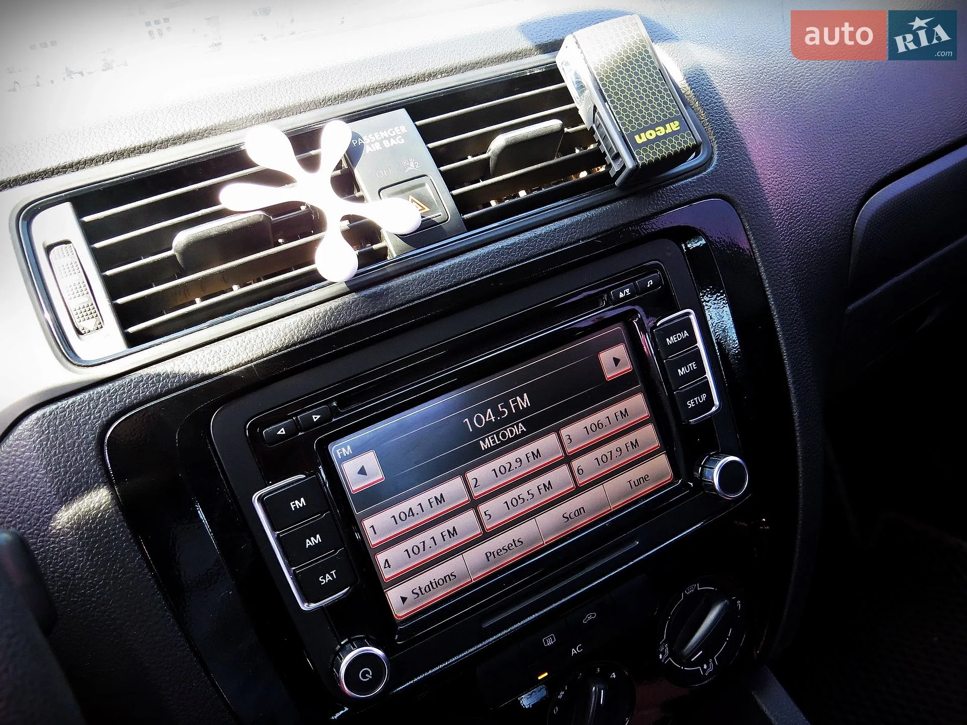 2010 Volkswagen Jetta - мініатюра 10