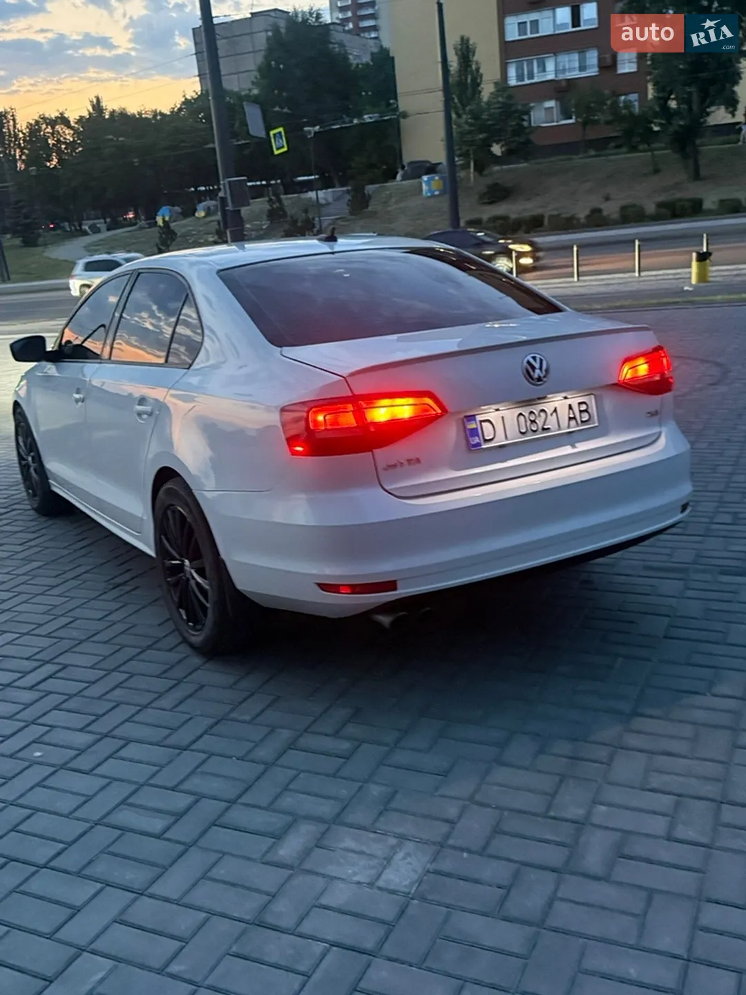 2015 Volkswagen Jetta - фото 1