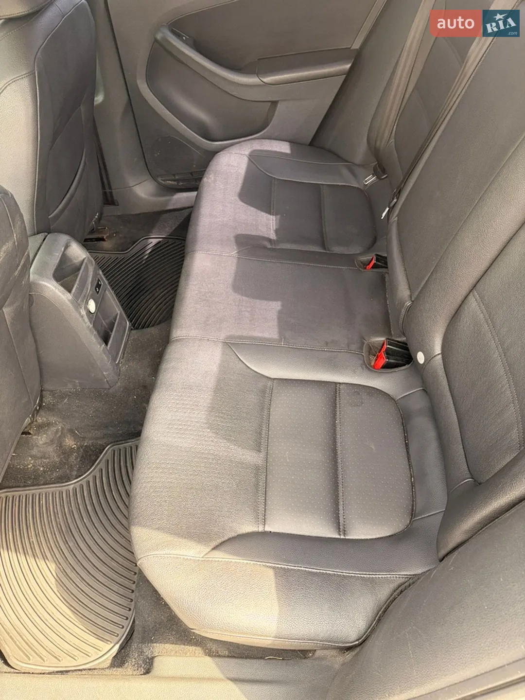 2010 Volkswagen Jetta - мініатюра 14