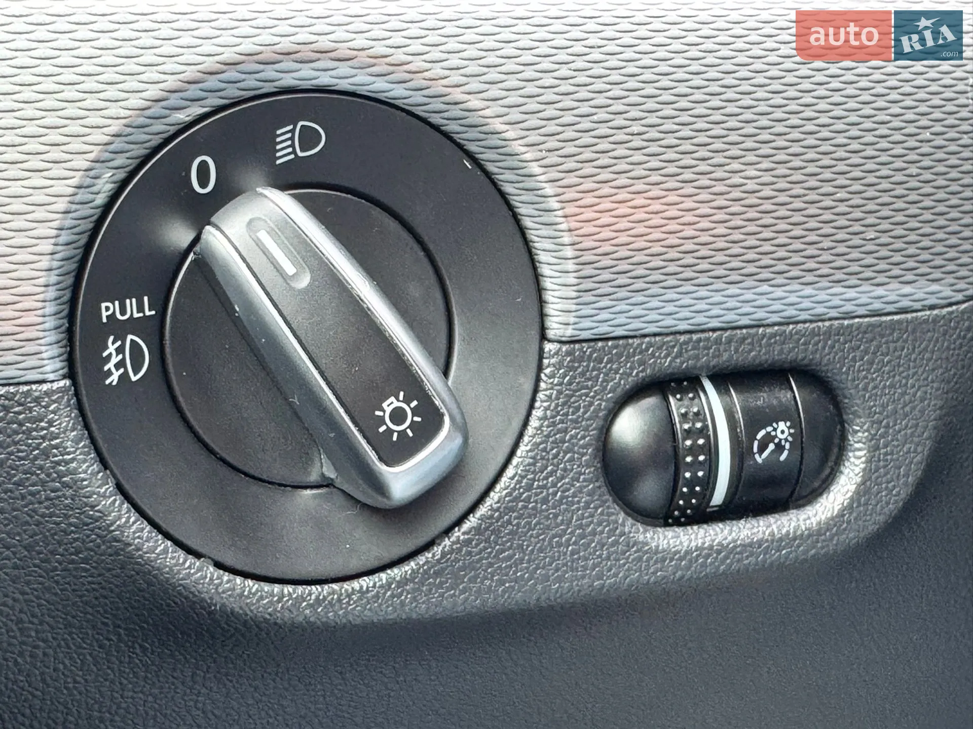 2014 Volkswagen Jetta - мініатюра 28
