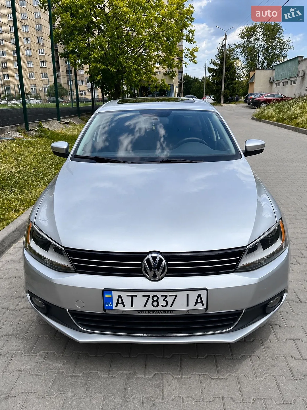 2012 Volkswagen Jetta - мініатюра 2