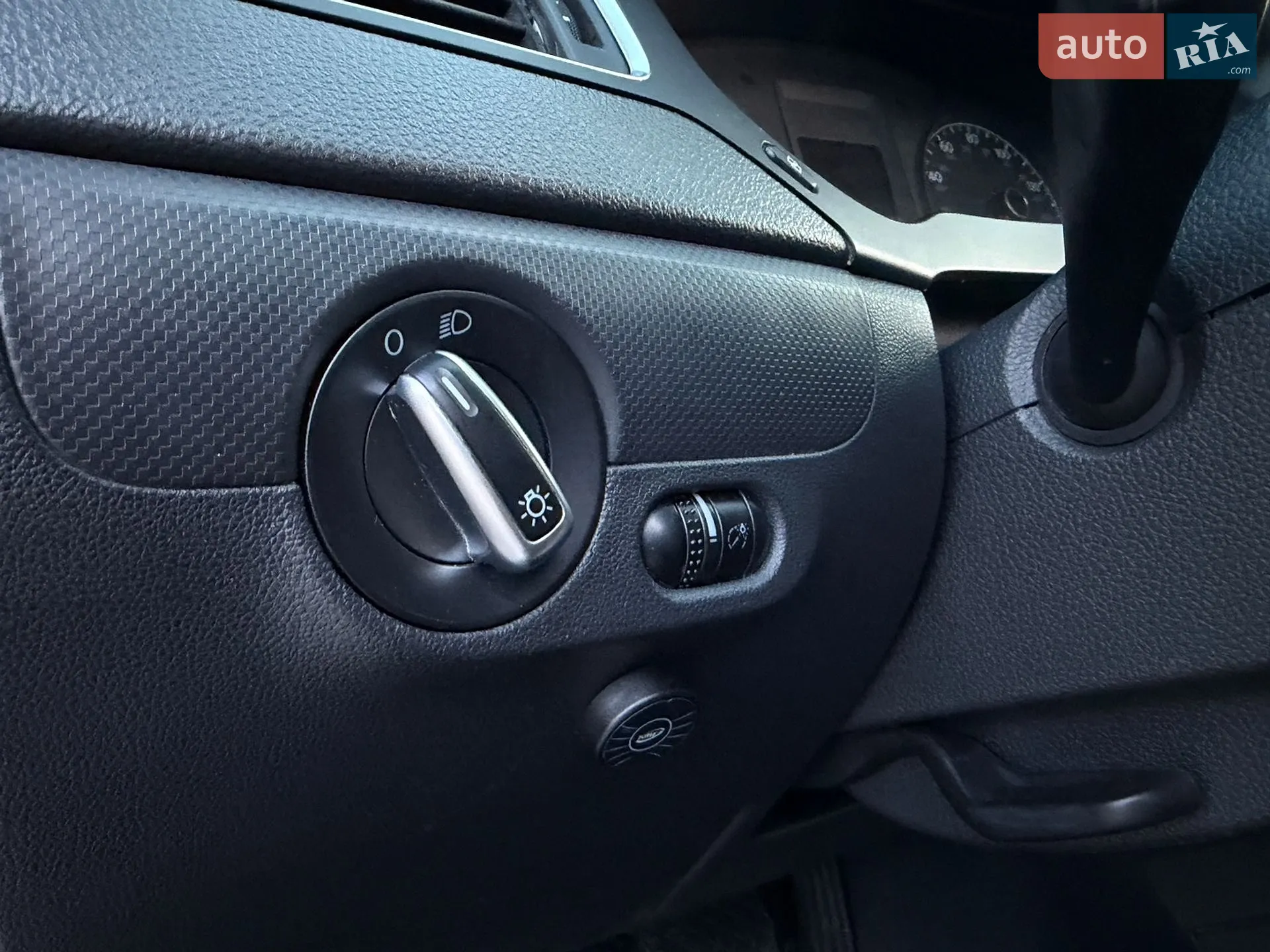 2010 Volkswagen Jetta - мініатюра 28