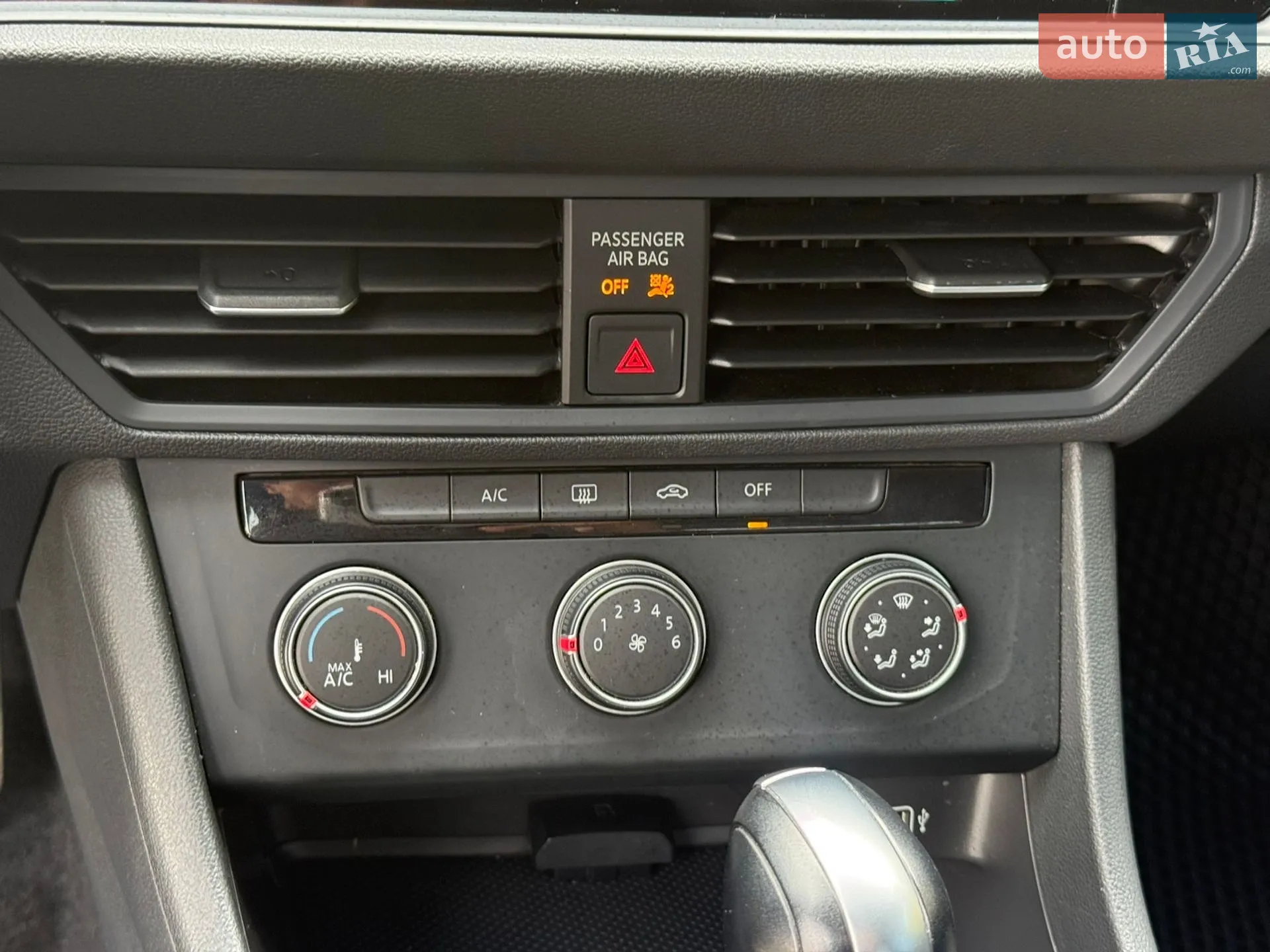 2018 Volkswagen Jetta - мініатюра 40